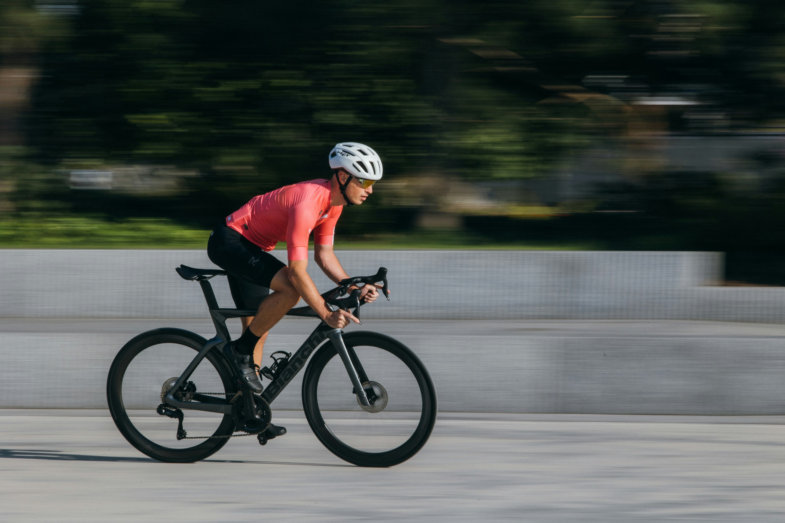 Radfahrer auf der Straße