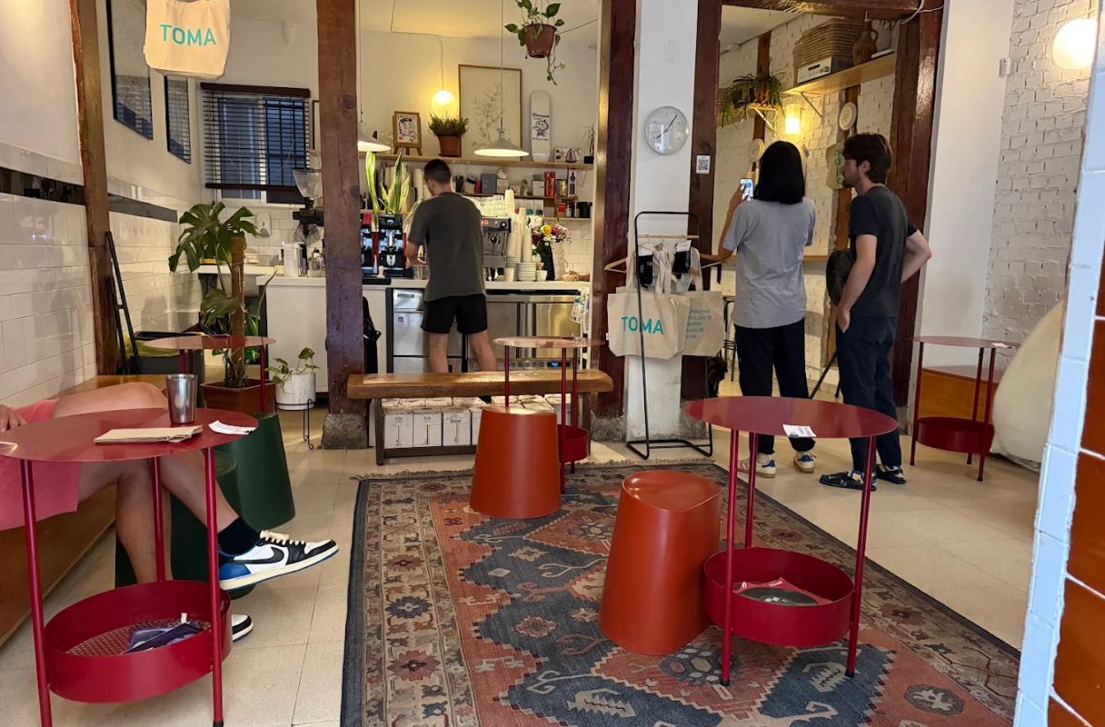 Toma Café