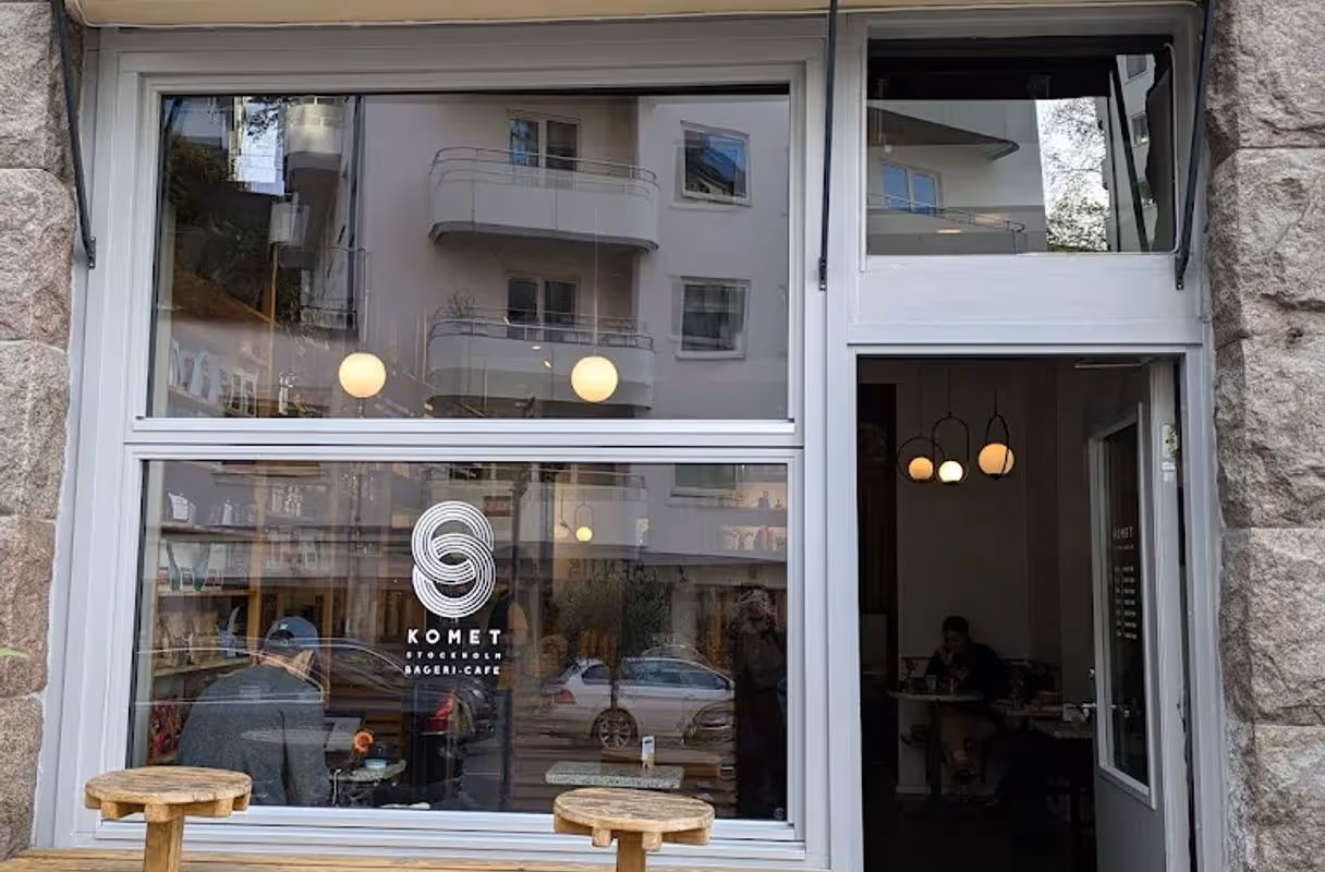 Komet Cafe