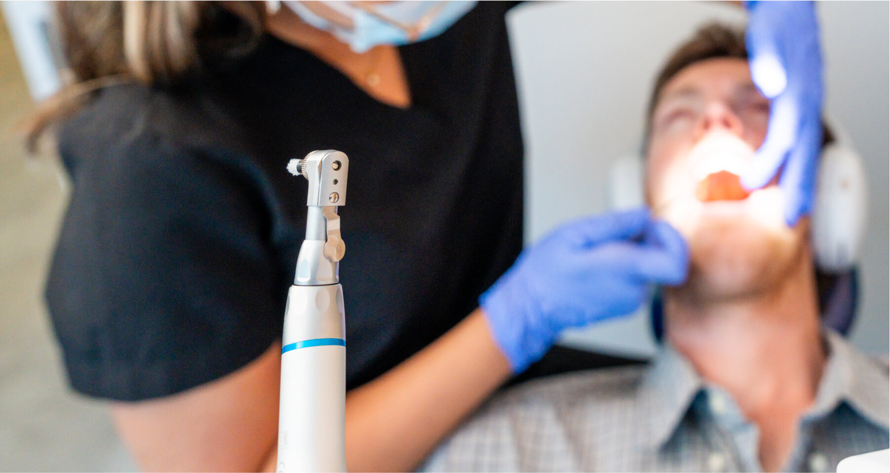 Modern ultrasonic dental cleaning equipment used in Mexico City clinic
