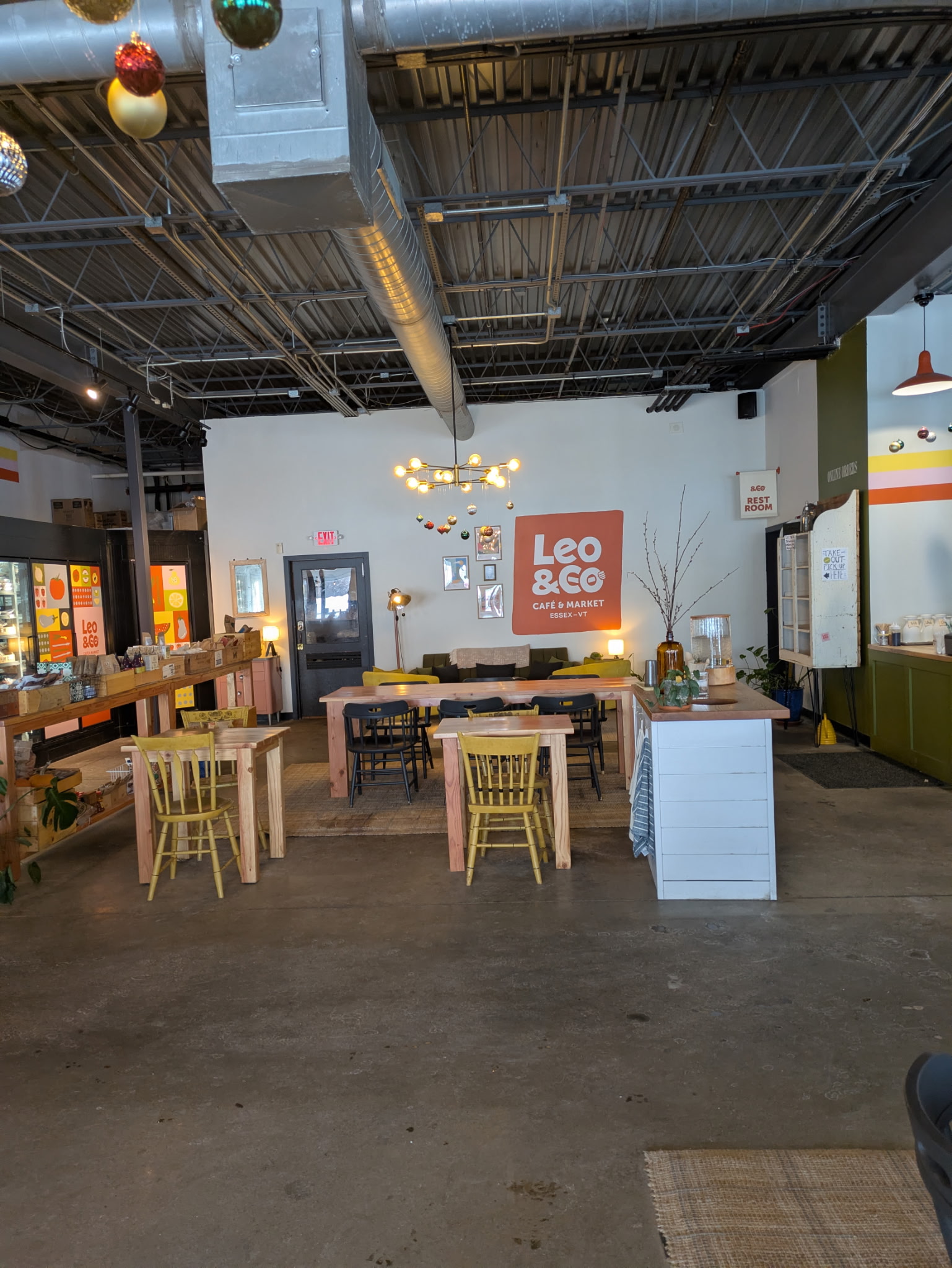 [background image] image of an outdoor eating area (for a food truck)