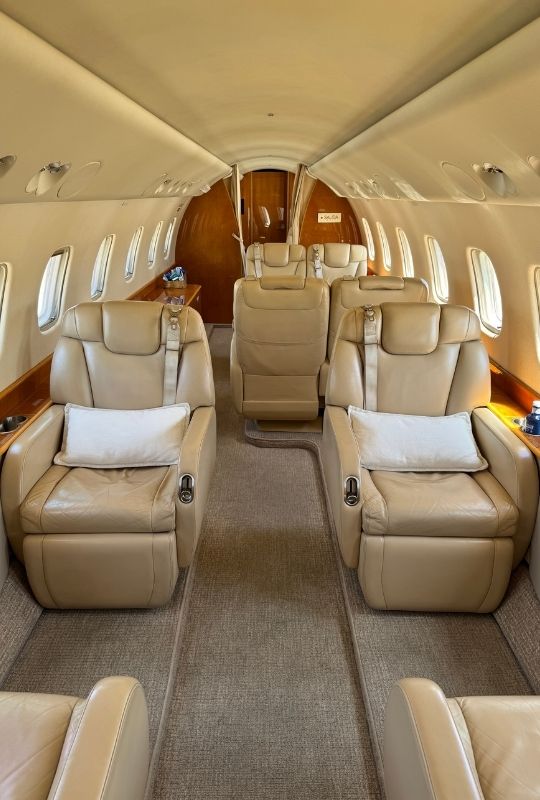 Embraer Legacy 650 | Jetrock