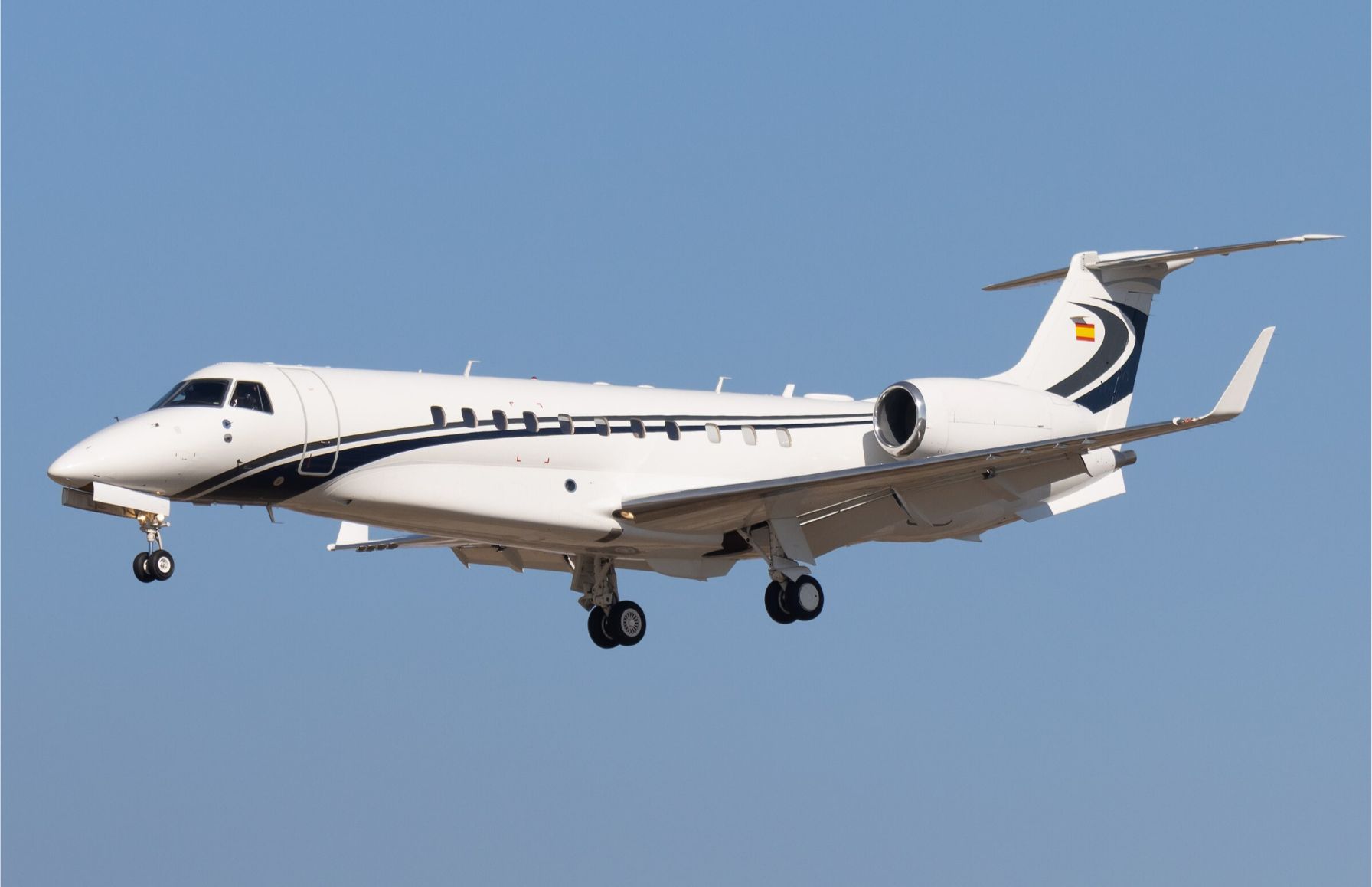 Embraer Legacy 650 | Jetrock