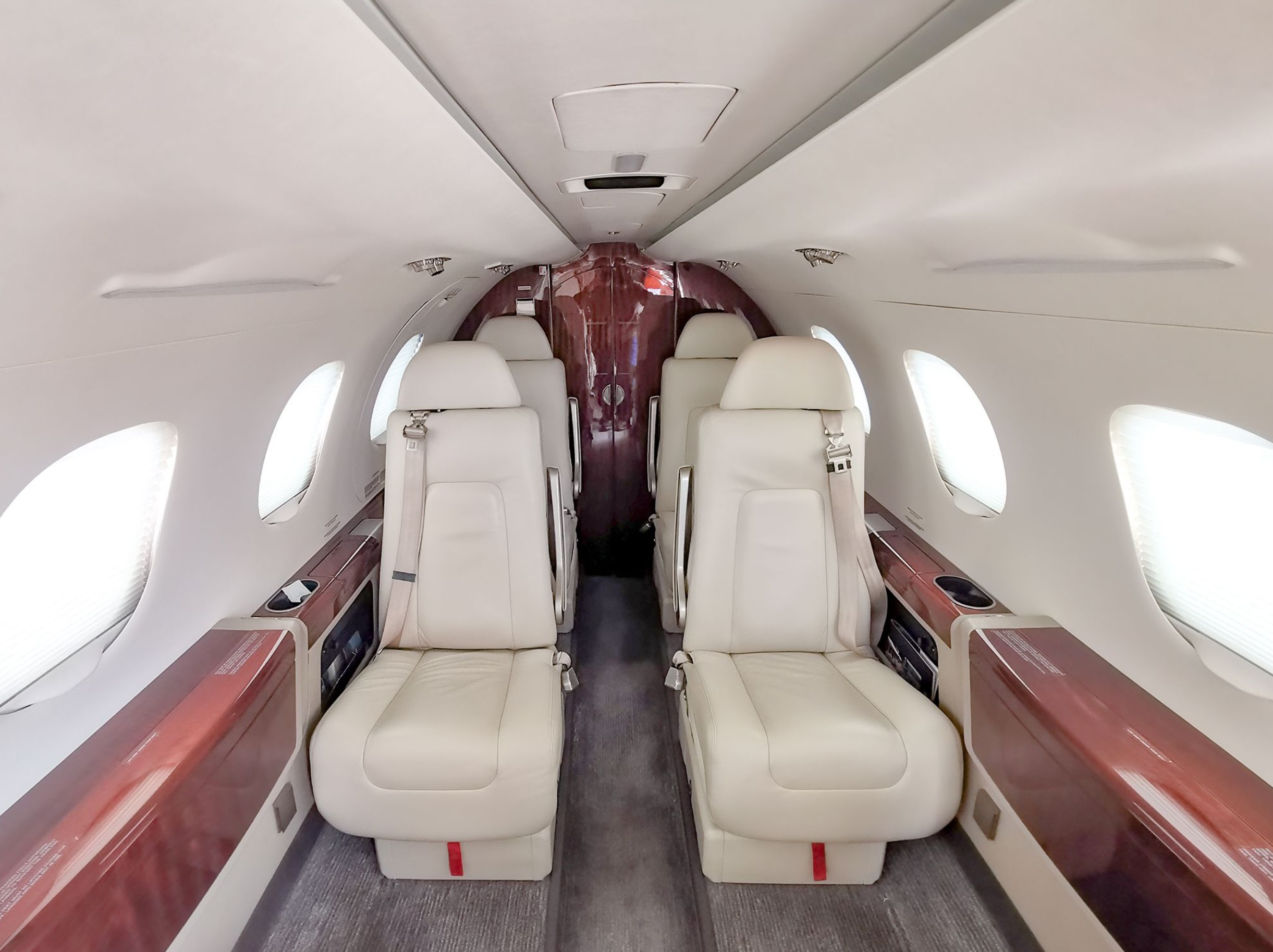 phenom 300, cabin, jetrock