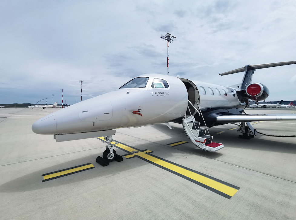 Phenom 300, exterior | Jetrock