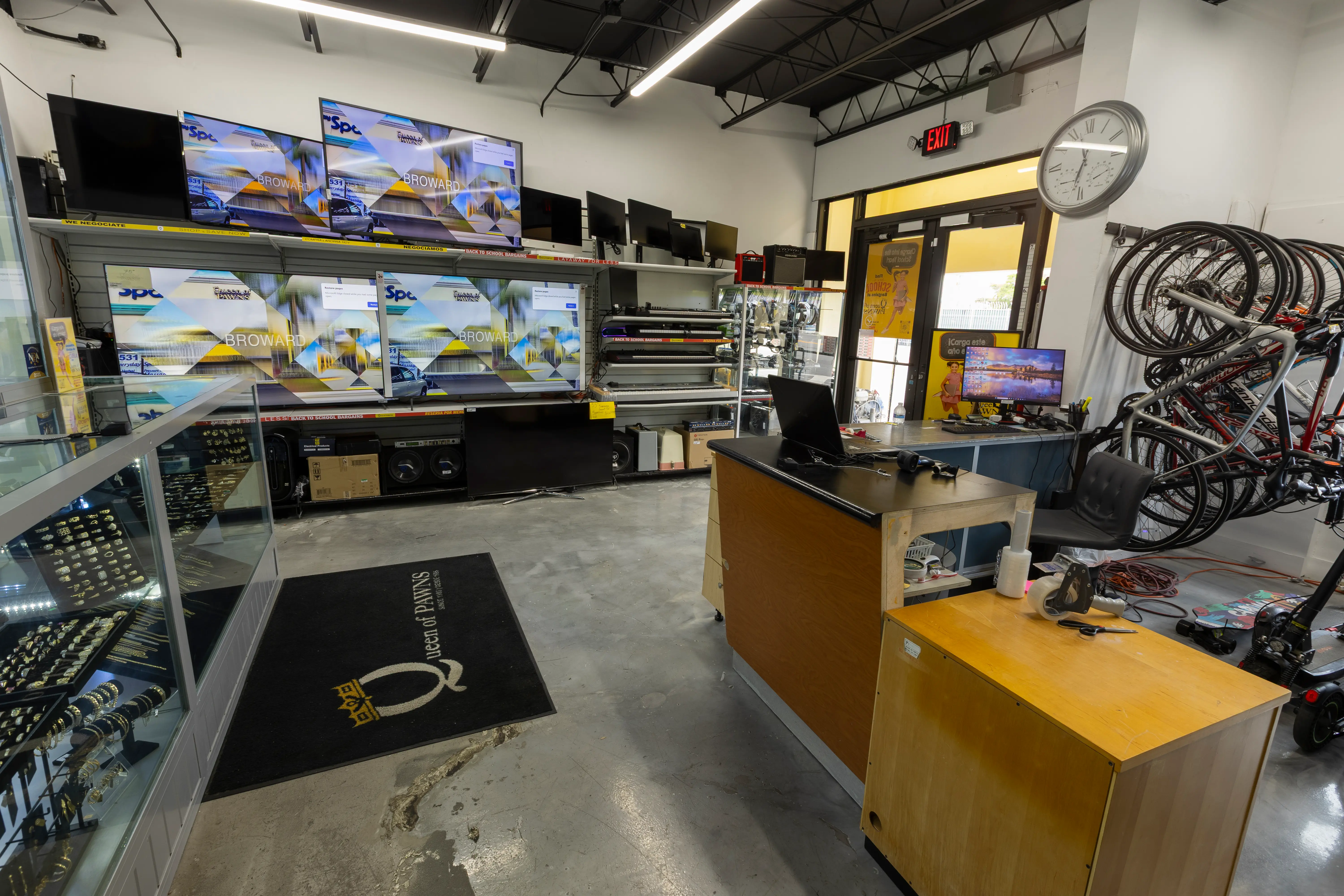 Queen of Pawns en Miami Florida