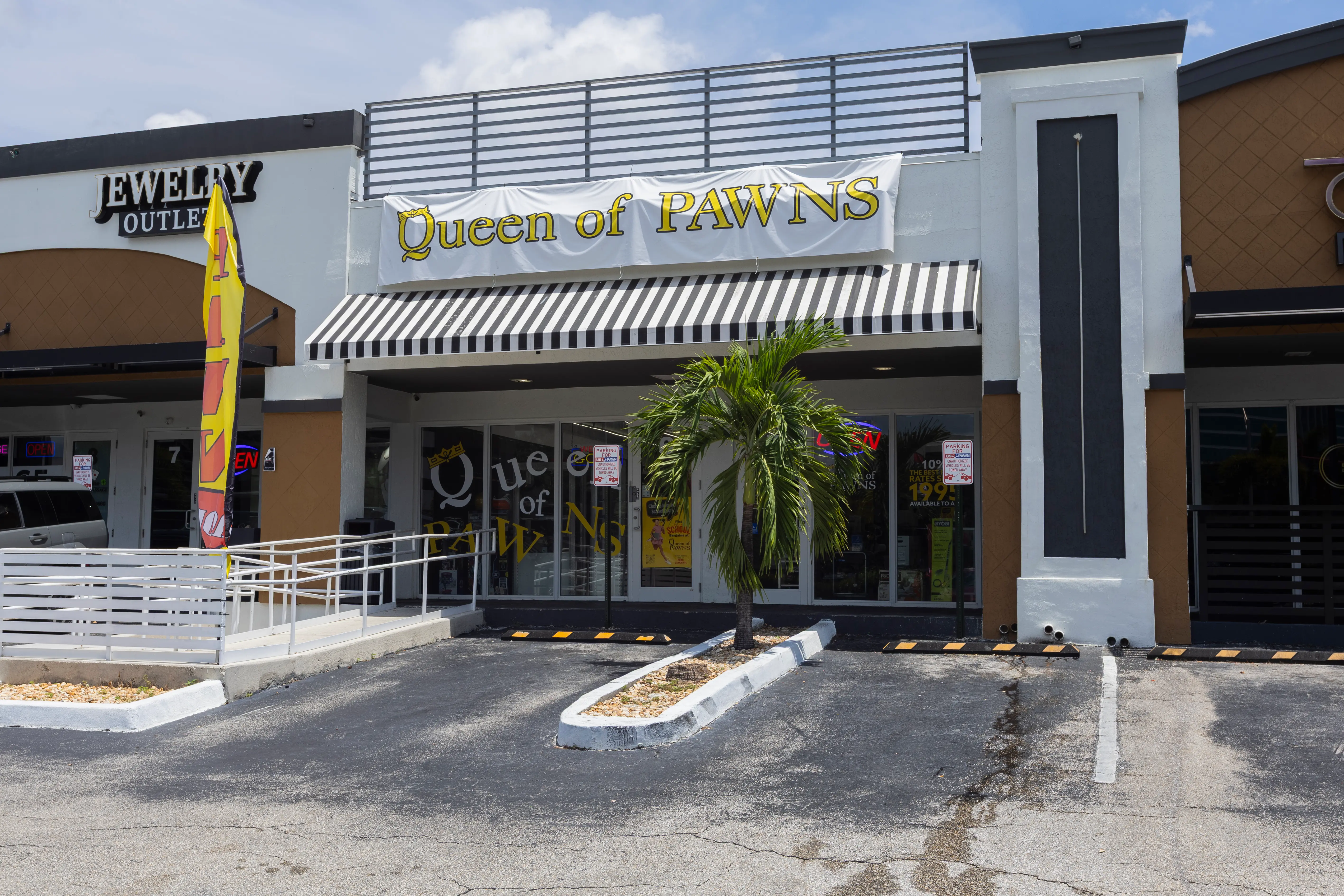 Queen of Pawns Lauderdale Lakes Florida