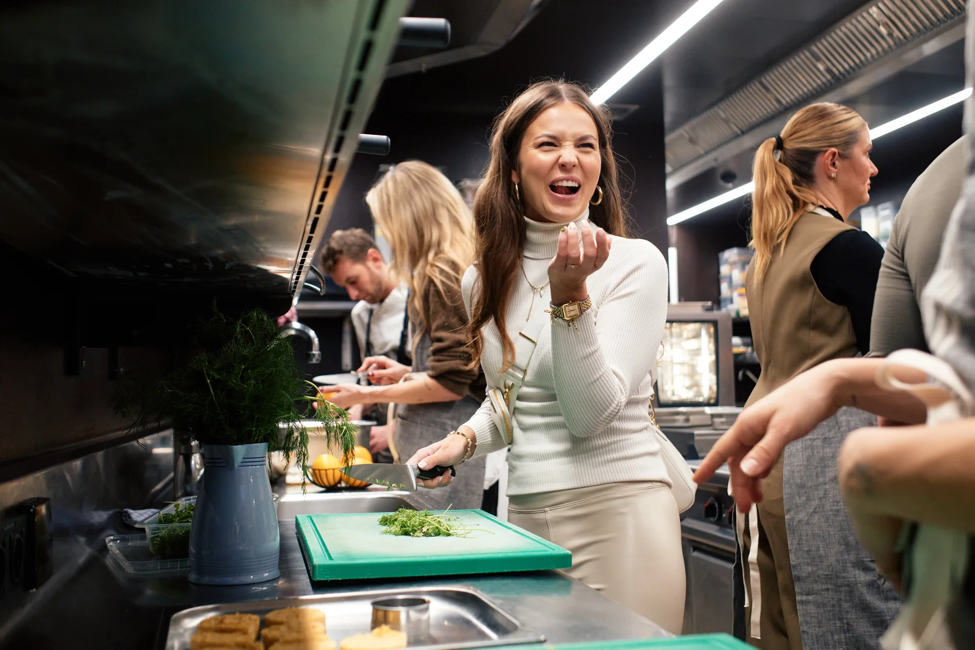 Garnier Creator House, Behind the Scenes