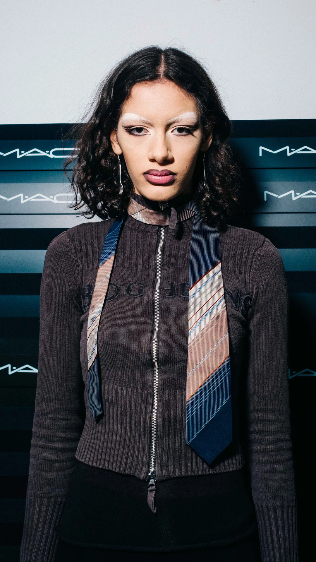 MAC Macximal Lipstick Event, Still