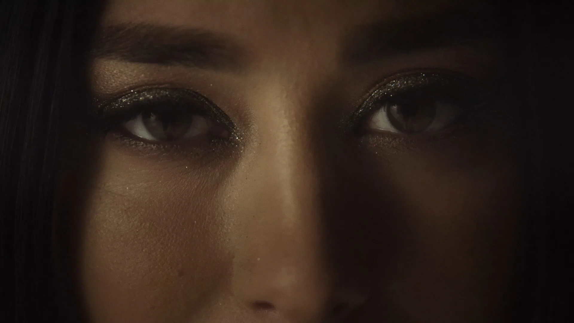 Elif Kampagnenkickoff × NYX, Still