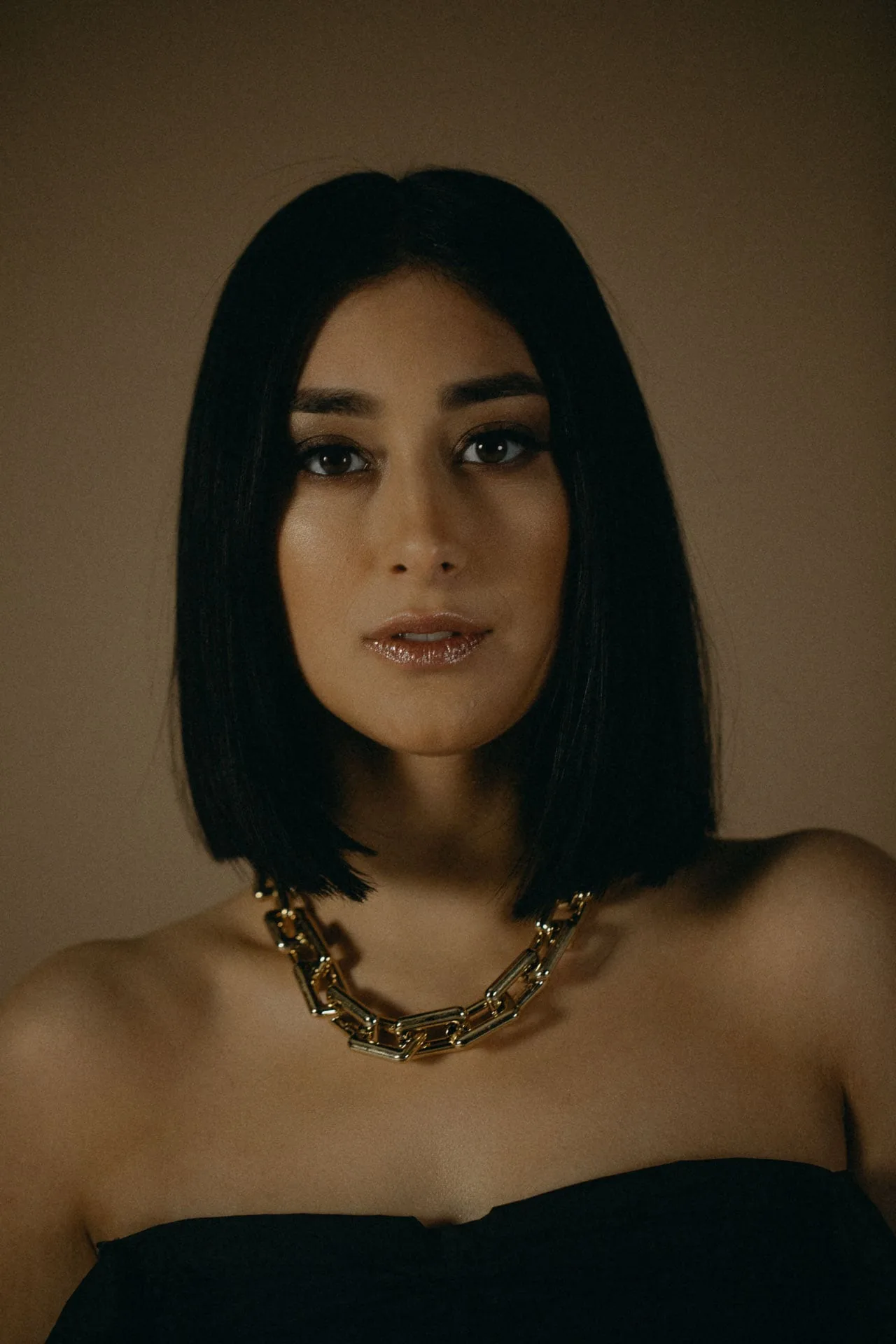 Elif Kampagnenkickoff × NYX, Still
