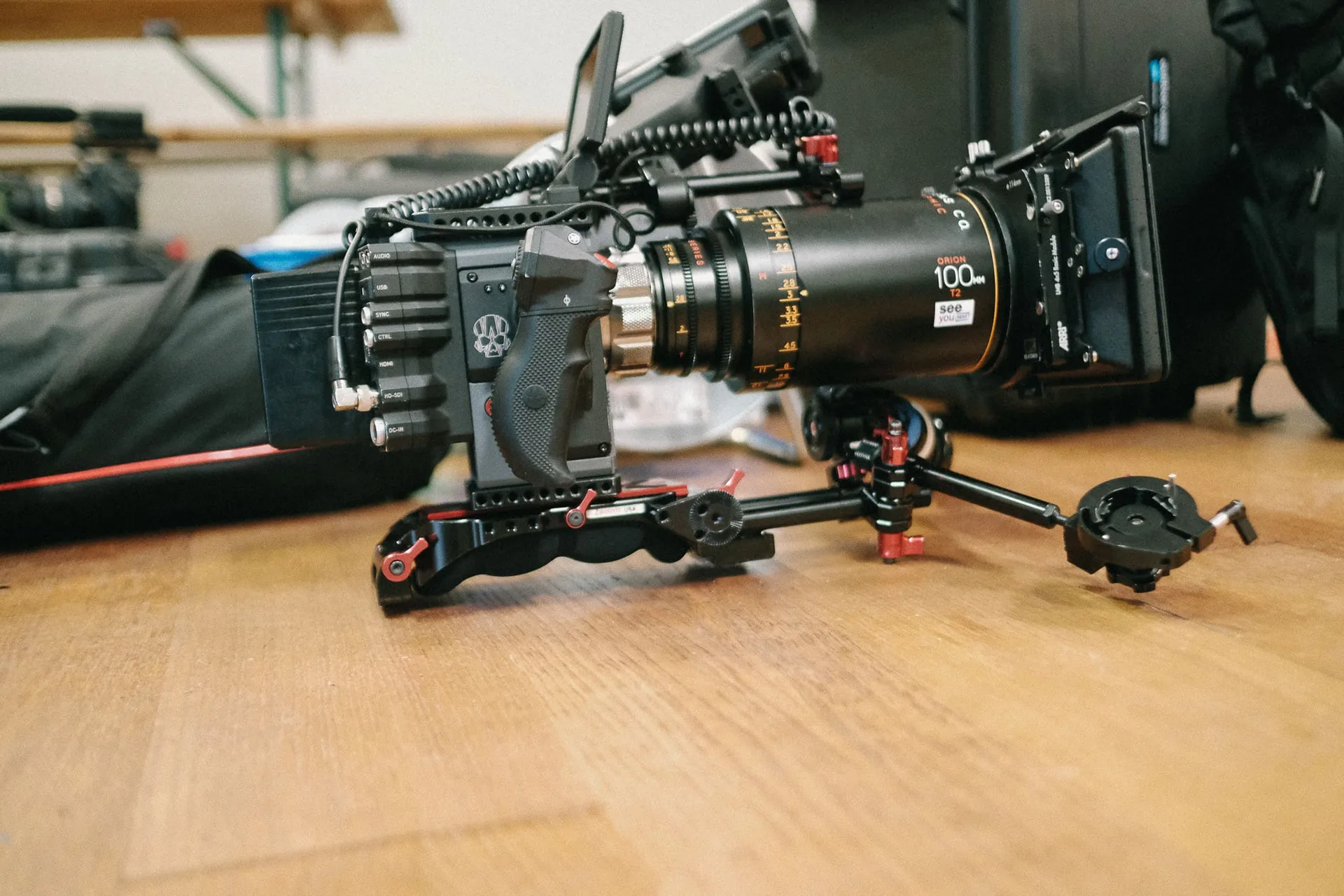 Lahos - Bomb, Behind the Scenes