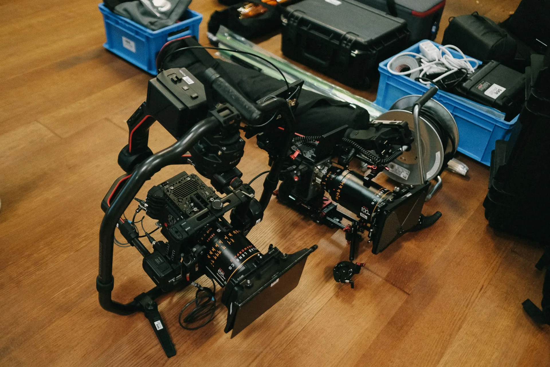 Lahos - Bomb, Behind the Scenes
