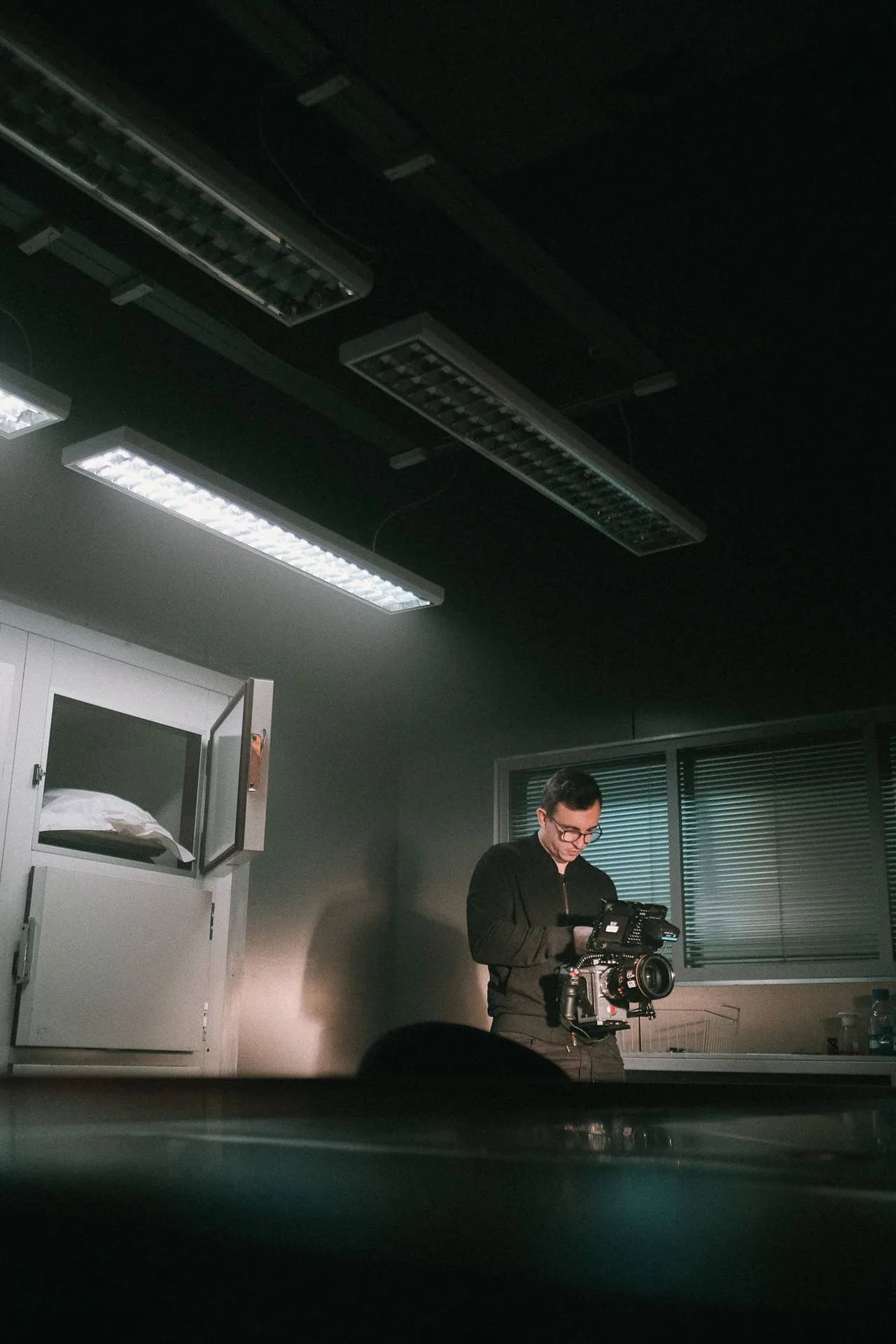 Lahos - Bomb, Behind the Scenes
