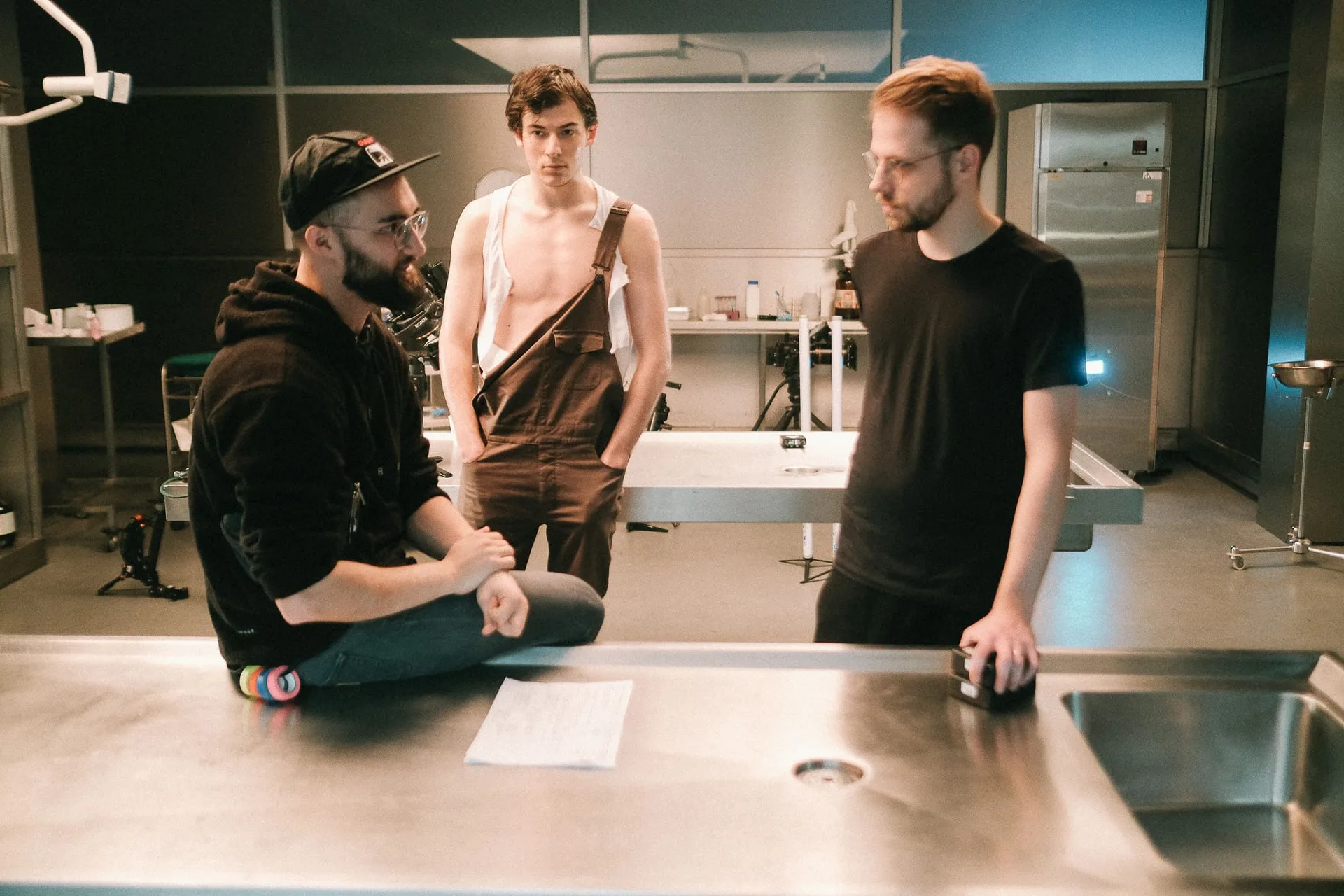 Lahos - Bomb, Behind the Scenes