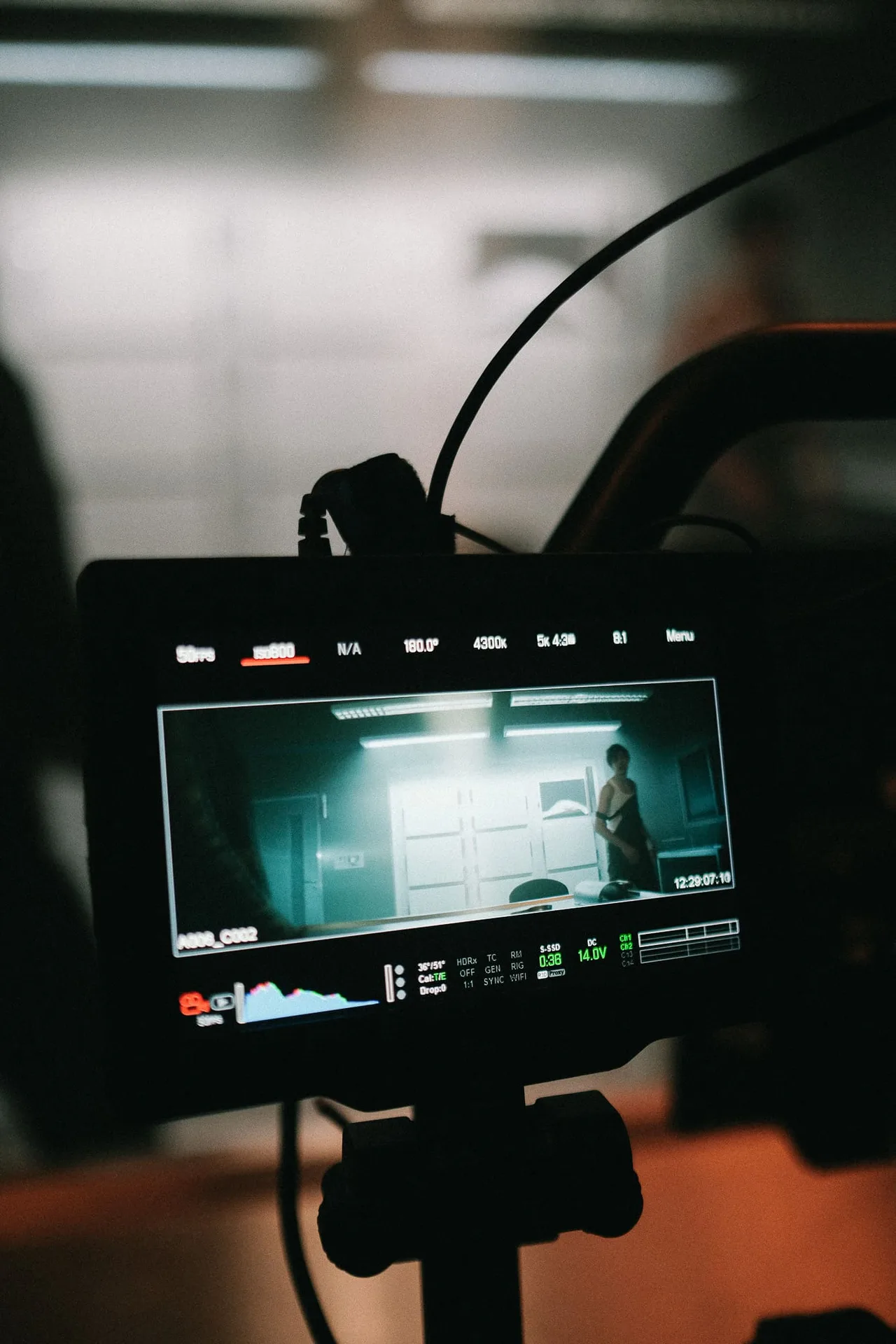 Lahos - Bomb, Behind the Scenes