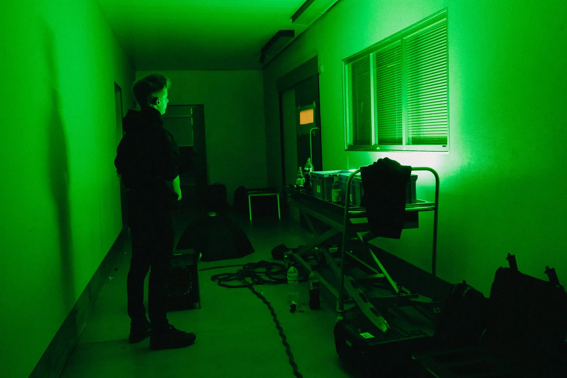 Lahos - Bomb, Behind the Scenes