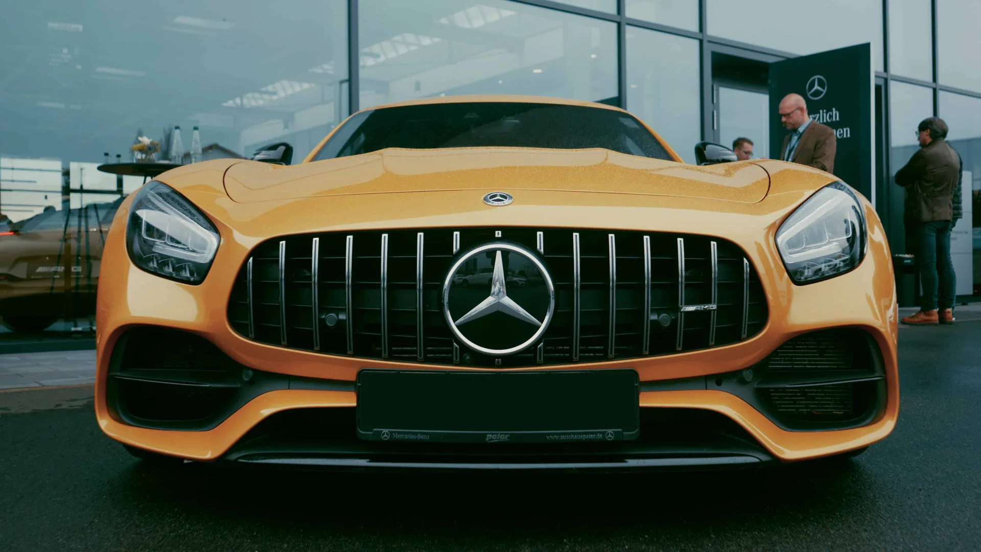 Mercedes Roadshow, Still
