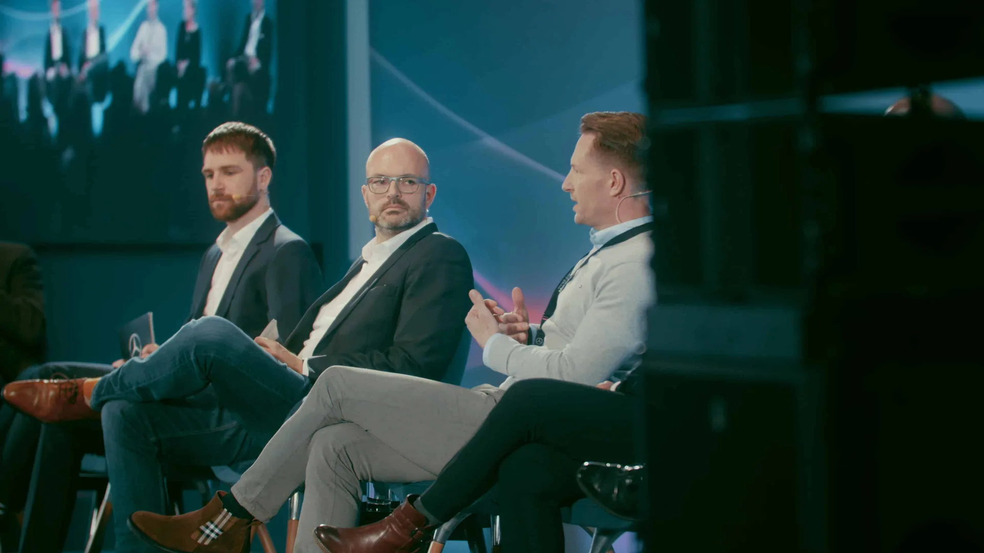 Mercedes Roadshow, Still