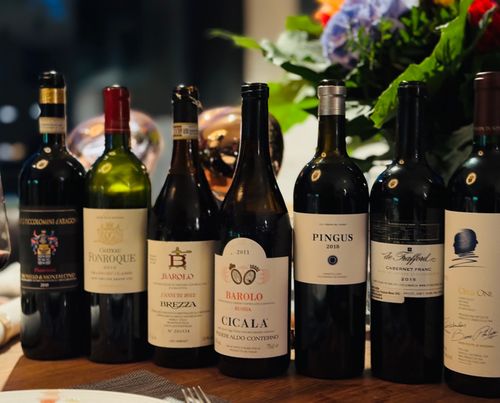 Weinprobe mit Loire-Weinen in der Perlage Winebar