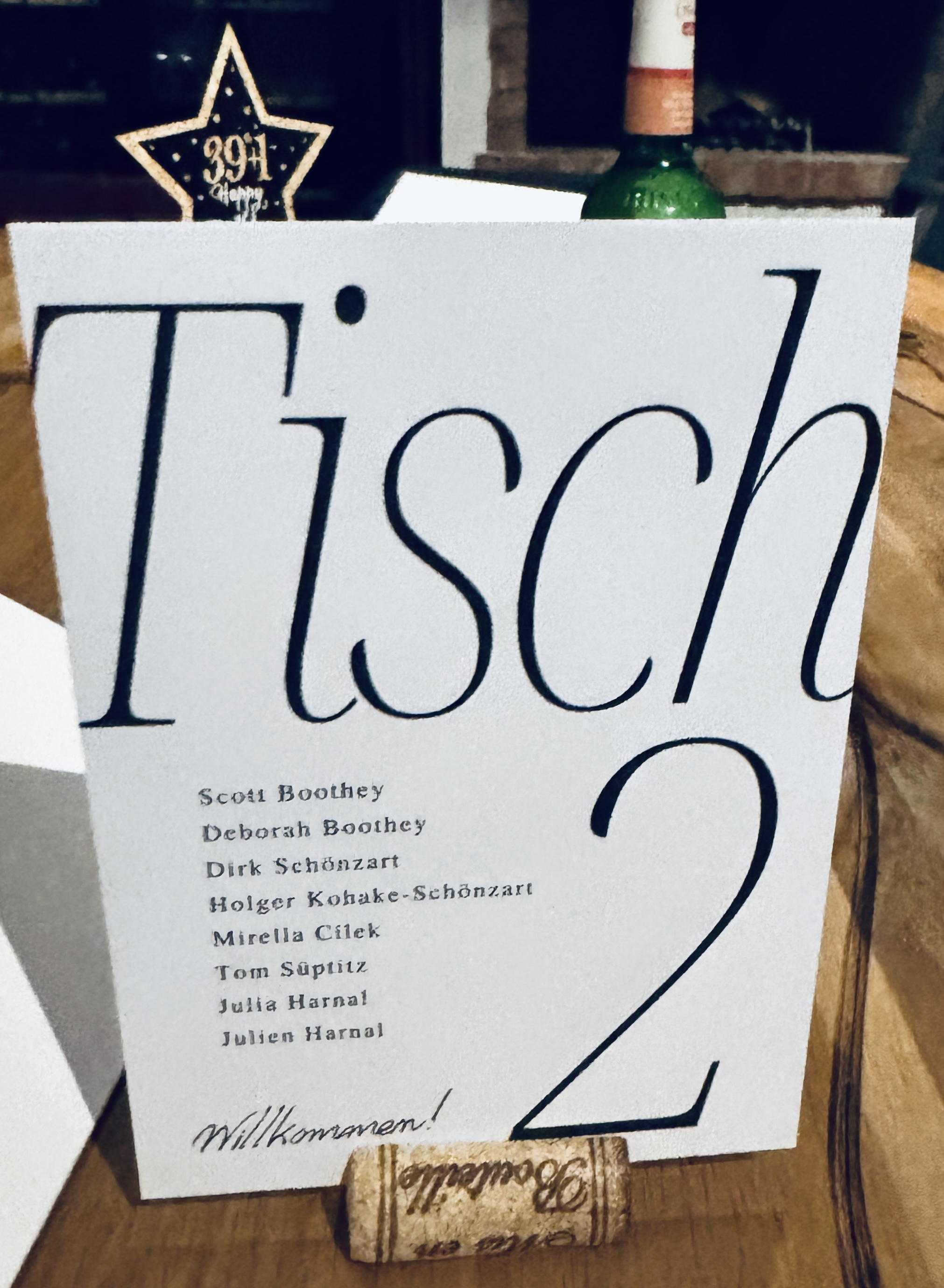 Gedeckte Tafel für ein Firmenevent im Perlage