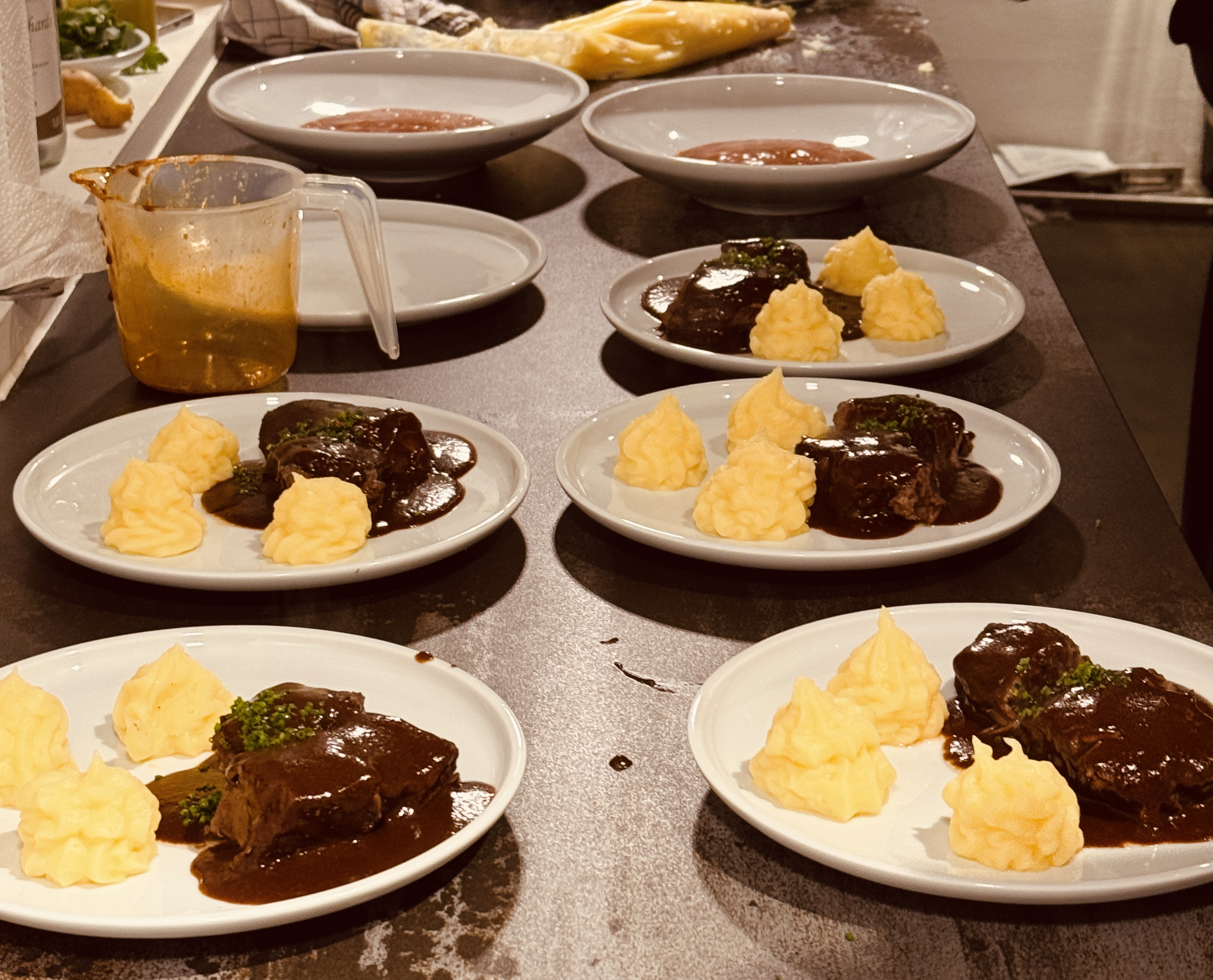Gericht aus der Küche der Perlage Winebar