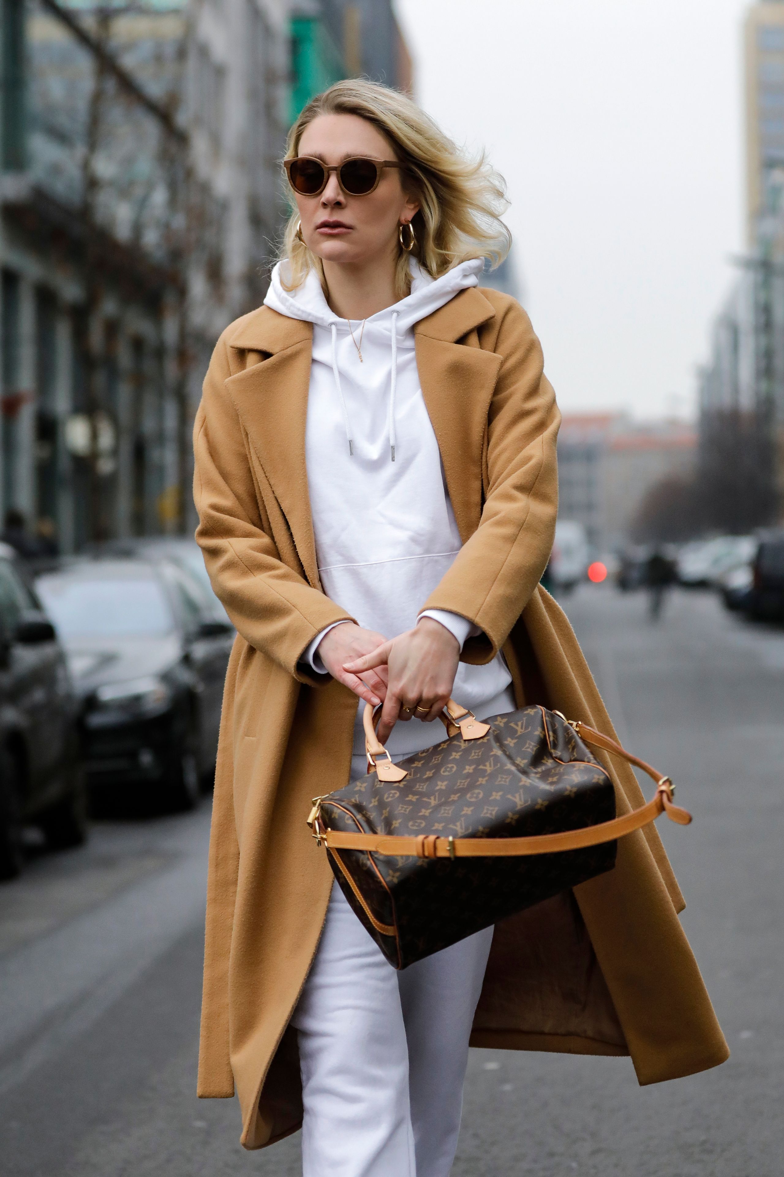 La historia detrás de la bolsa Speedy de Louis Vuitton | Vogue