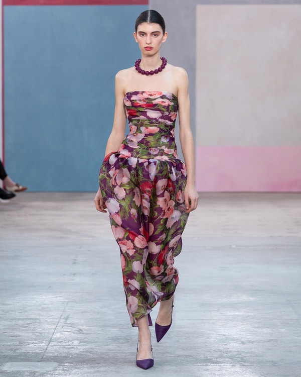 MODEL WALKING THE FALL 2026 RUNWAY SHOW