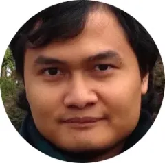 Portrait of Gio, a member of the Relay Commerce team.
