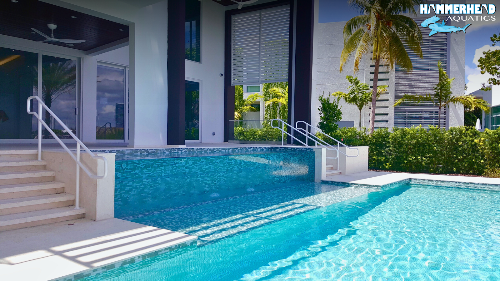 Recessed flush pool window edge for a clean minimalist look