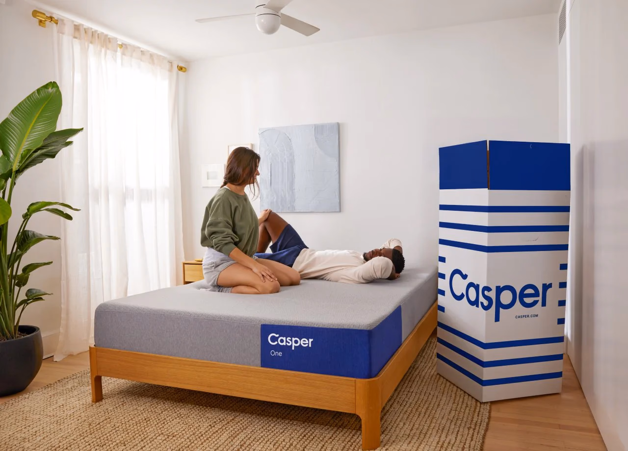 casper mattress with couple