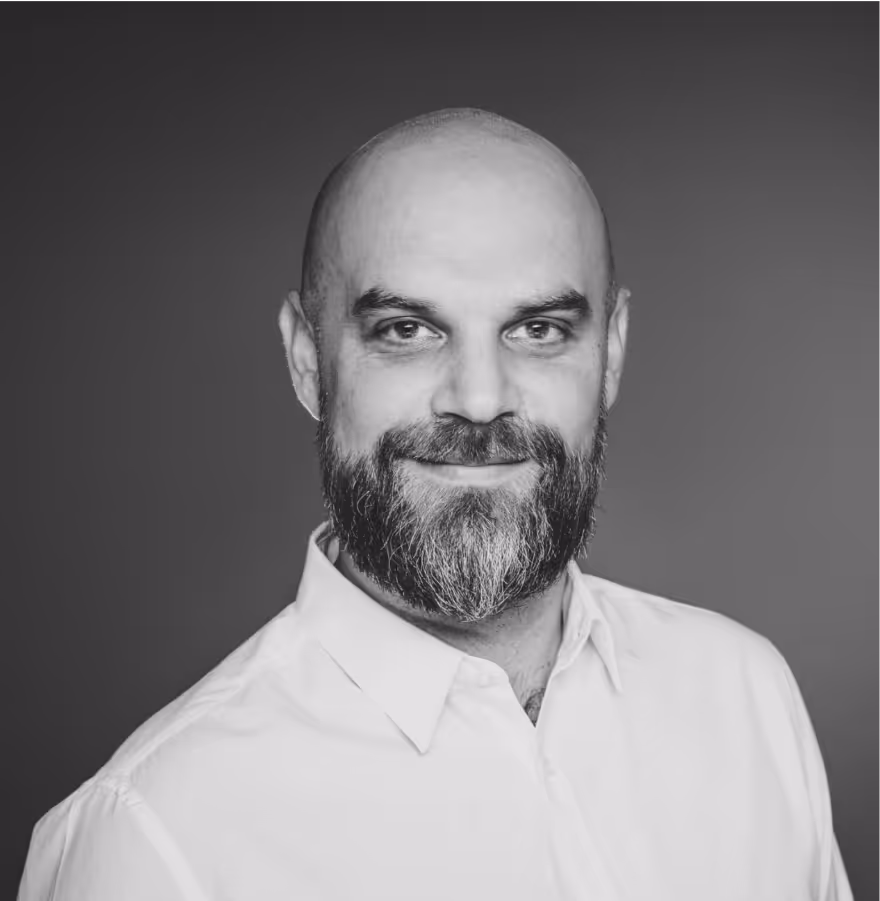 Portrait de Thomas Quenoil, cofondateur MNGRS.AI