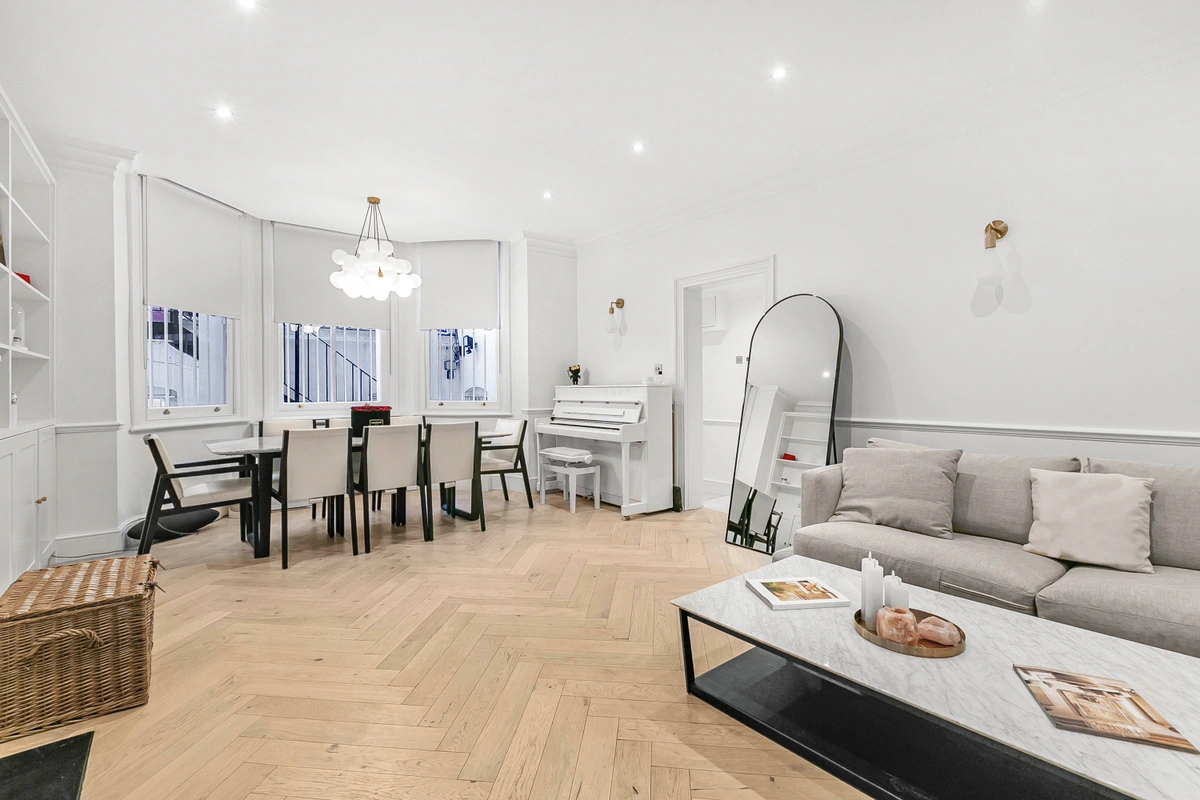 General view with natural light filling the open space