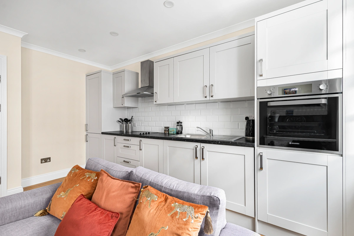 Fully equipped kitchen with a modern touch and ample space