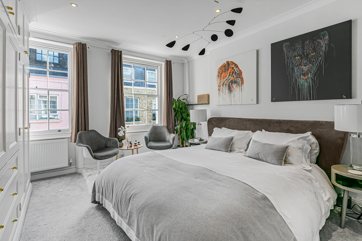 Cozy bed with high-quality linens and soothing ambiance