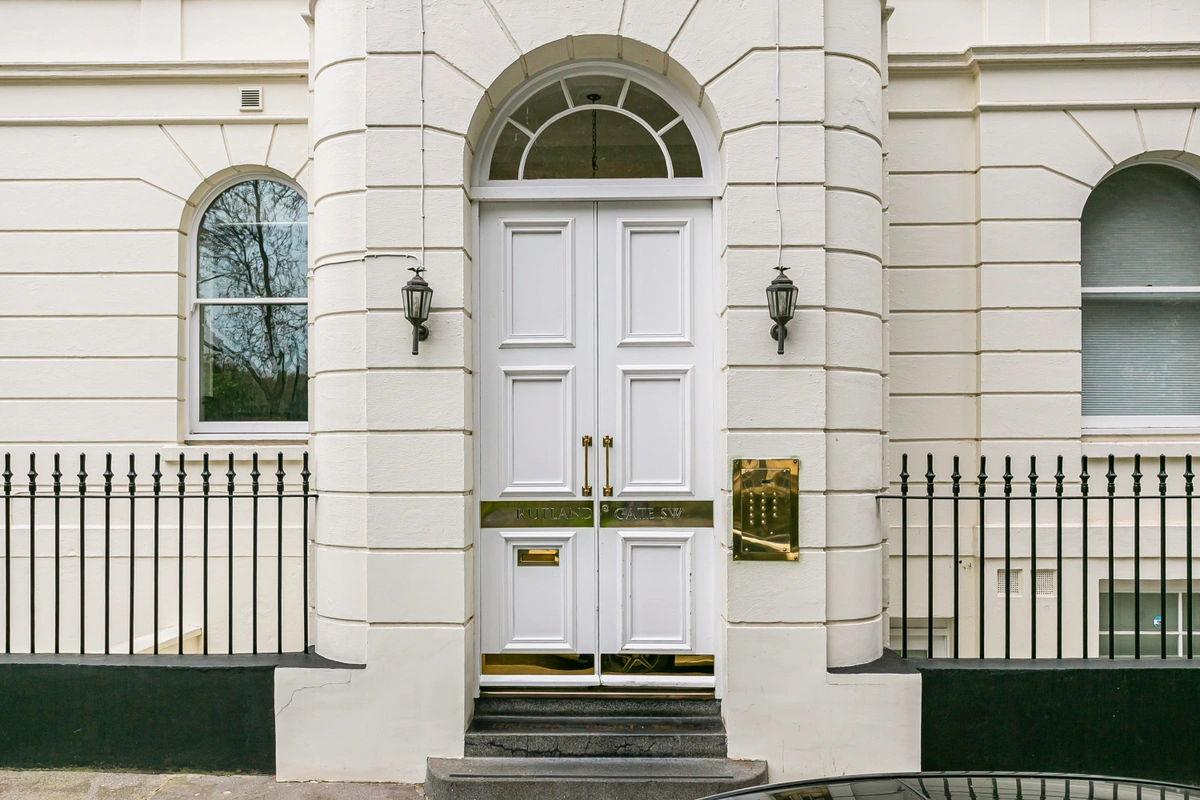 Exterior of Knightsbridge penthouse with classic architecture