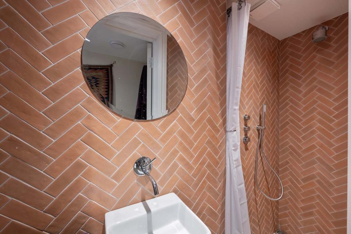 Stylish bathroom featuring modern decor and a spacious layout