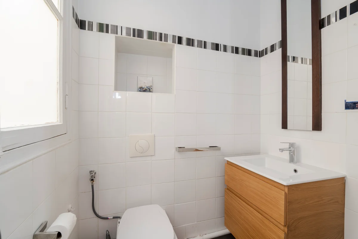 Another view of the spa-inspired bathroom at Casa Cribs designed for relaxation and comfort.