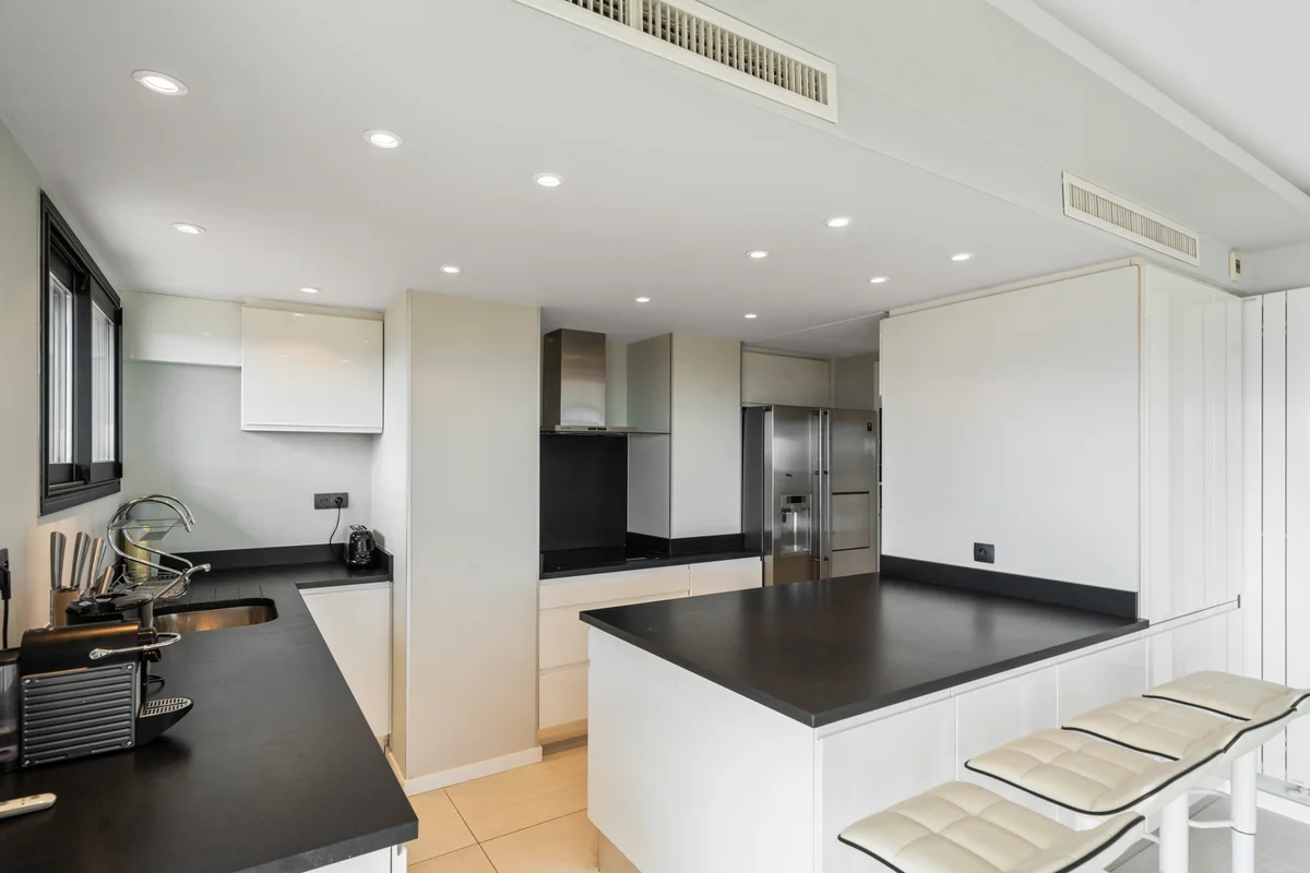 State-of-the-art kitchen at Casa Cribs designed for gourmet cooking and elegant entertaining.