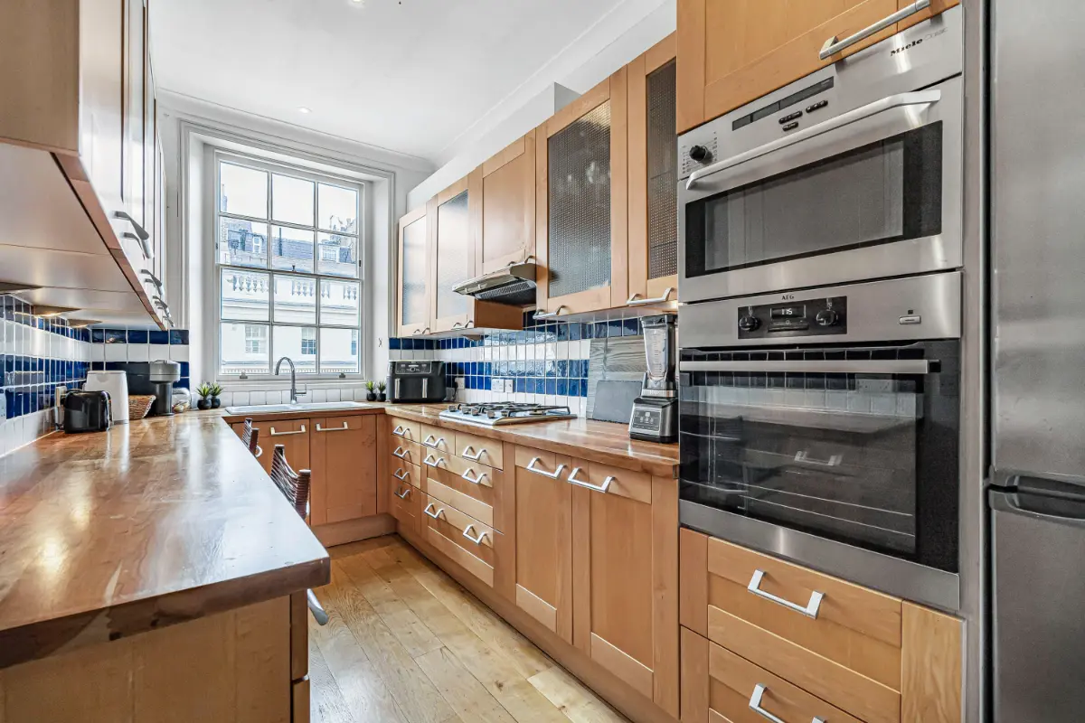 Another view of the modern kitchen at Casa Cribs designed for gourmet cooking.