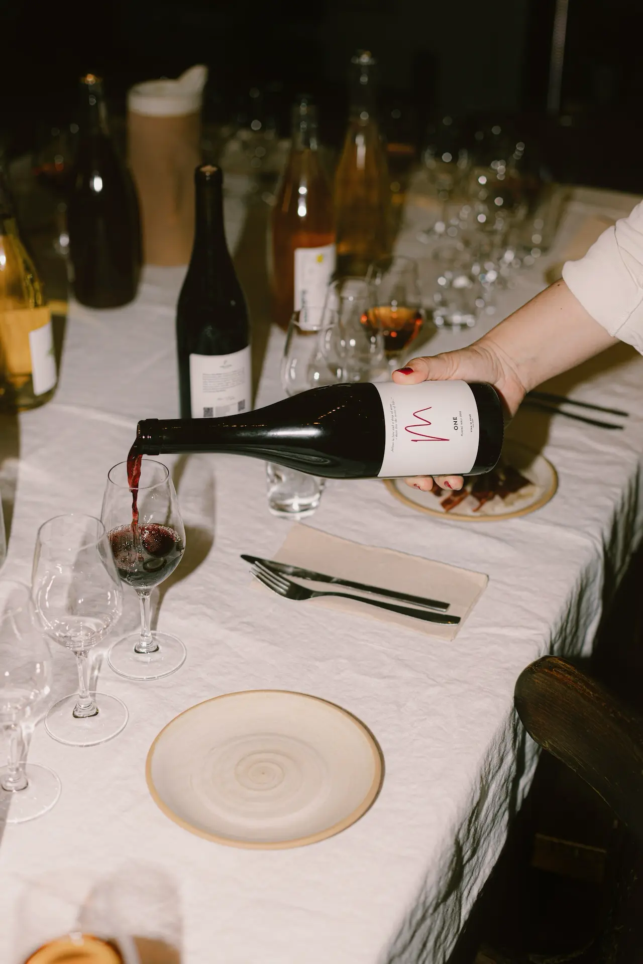 Mockup Weinflasche Referenz Vina M Hvar