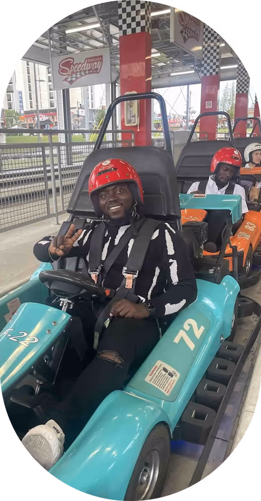Yusuf Gokarts at Niagara Falls