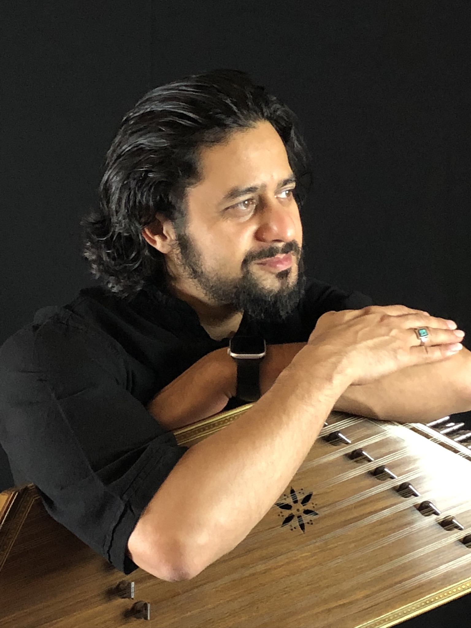 Zavash Shadmehr