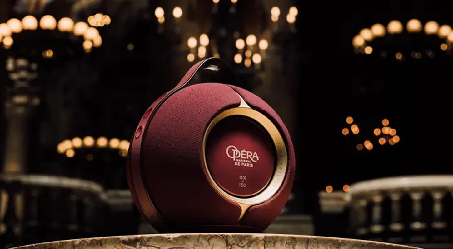 Devialet Mania Opéra Rouge : la haute-fidélité se pare d’or