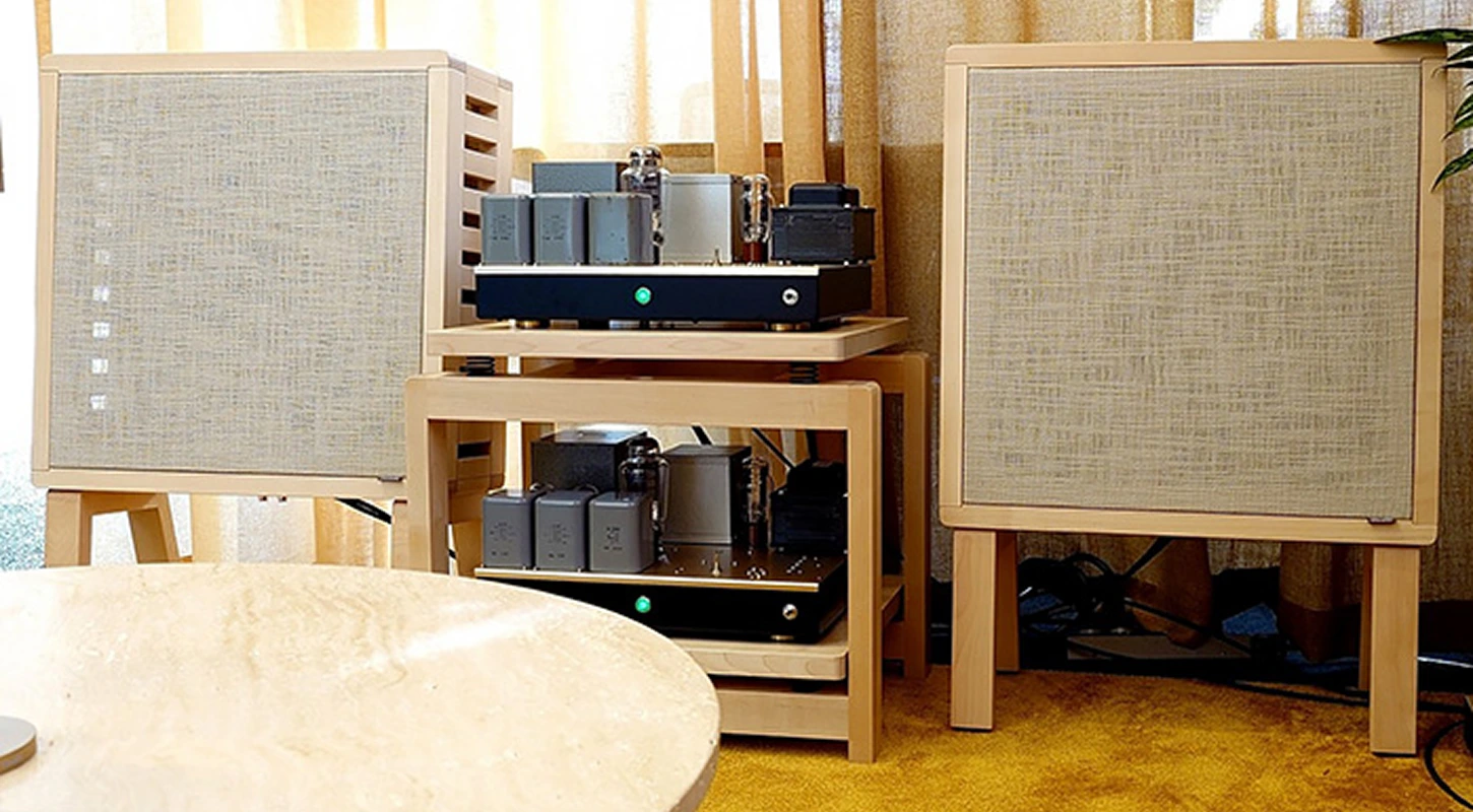 Soft Collective SC 05 : l’open baffle scandinave qui transforme le salon en studio d’architecte