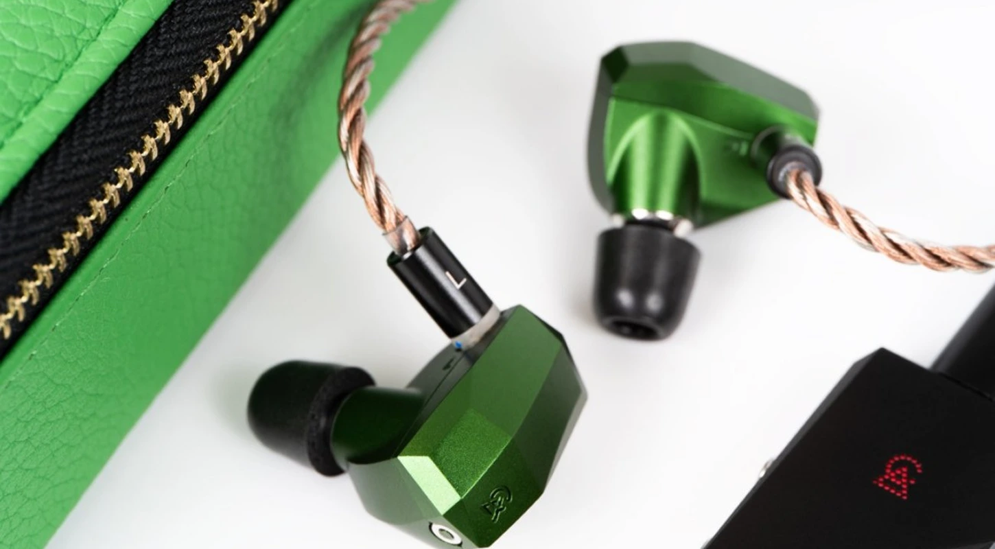Campfire Audio Andromeda 10 “Classic Green” : l’icône audiophile entre enfin en production régulière