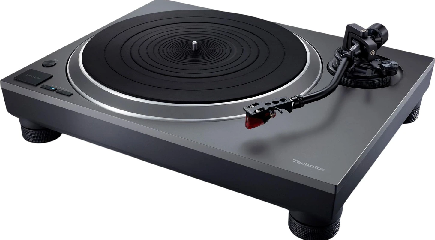 Technics SL-1500CS : la platine vinyle adopte le moteur ΔΣ-Drive