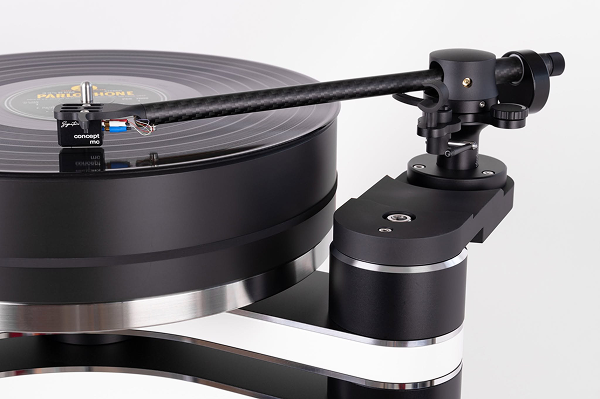 Clearaudio Innovation "Revolver Edition" : une platine vinyle d'exception en hommage aux Beatles