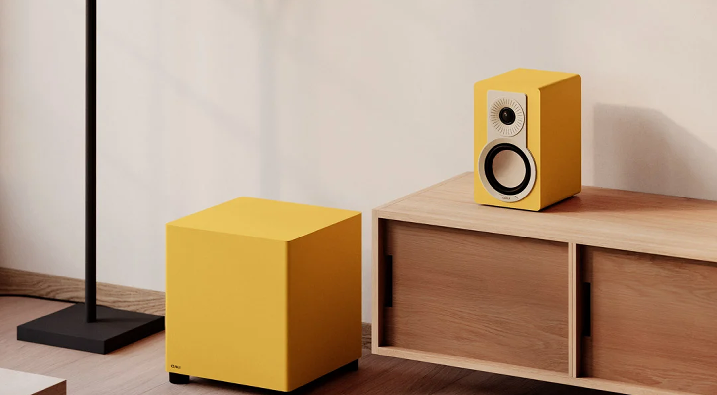 Dali BASIK SUB : un caisson compact pour donner plus d’ampleur aux petites enceintes hi-fi