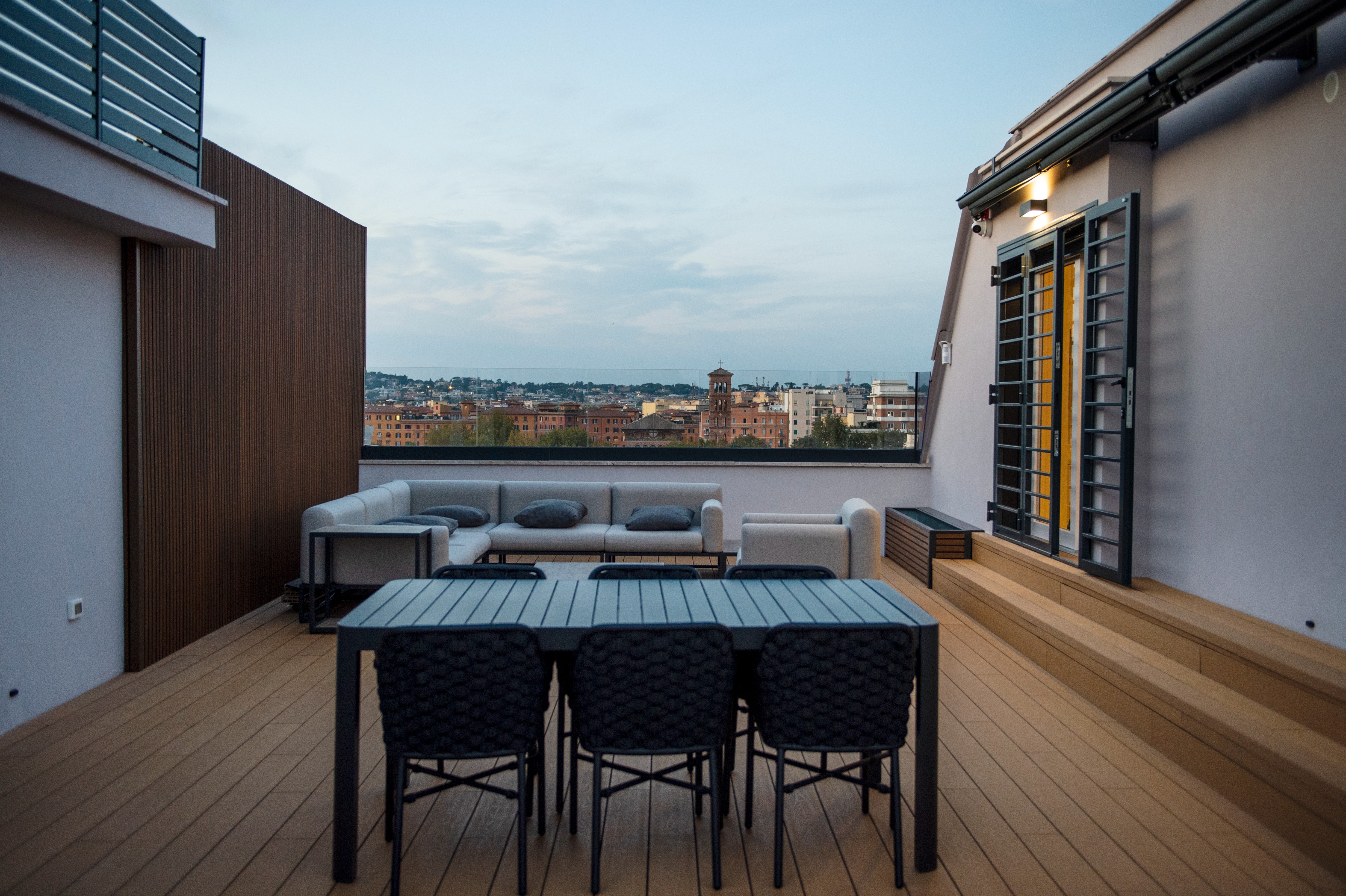 RR_09 Attico nobile contrasto